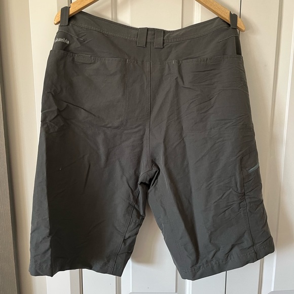 Men’s Columbia shirts size 36. - Picture 3 of 3